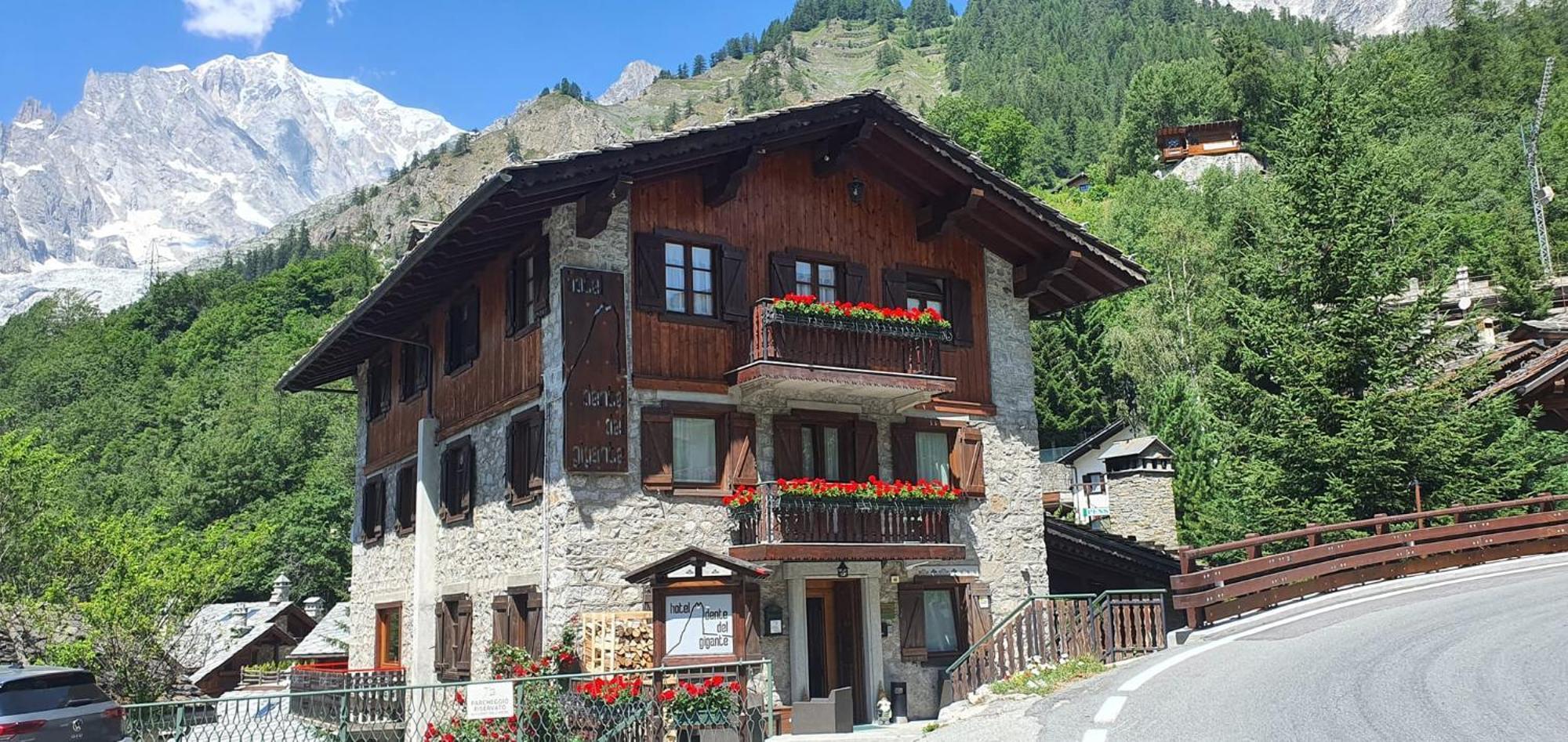 Hotel Dente Del Gigante Courmayeur Dış mekan fotoğraf