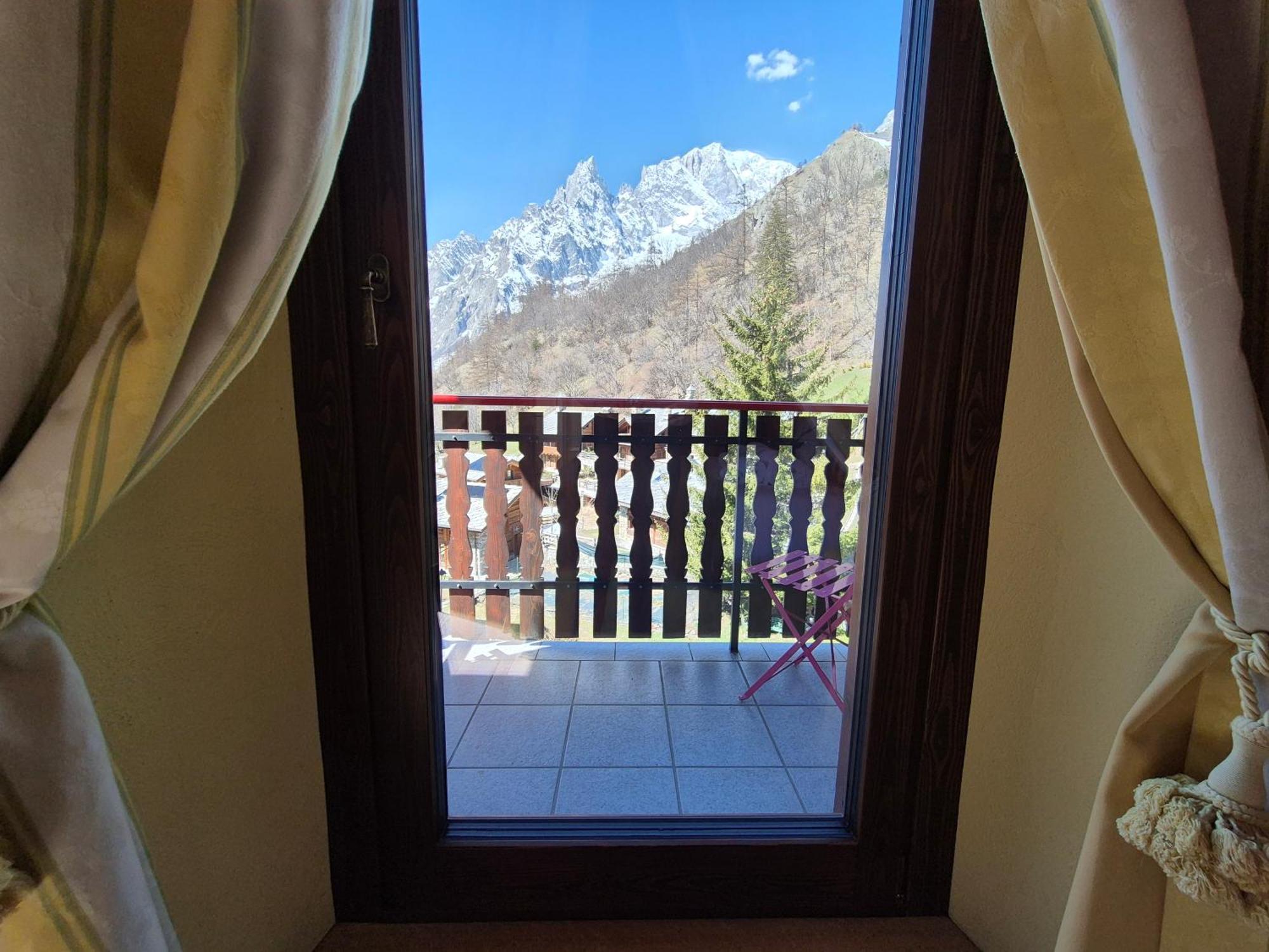Hotel Dente Del Gigante Courmayeur Dış mekan fotoğraf