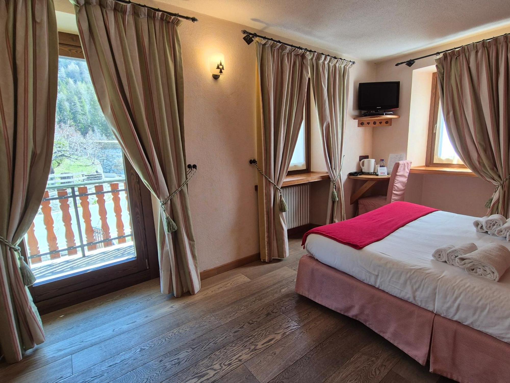 Hotel Dente Del Gigante Courmayeur Dış mekan fotoğraf